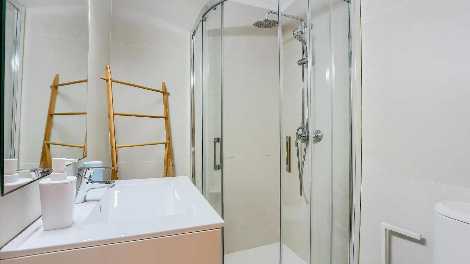 Apartamento Rosa 16 By Rentallorca Alcudia  Apartment